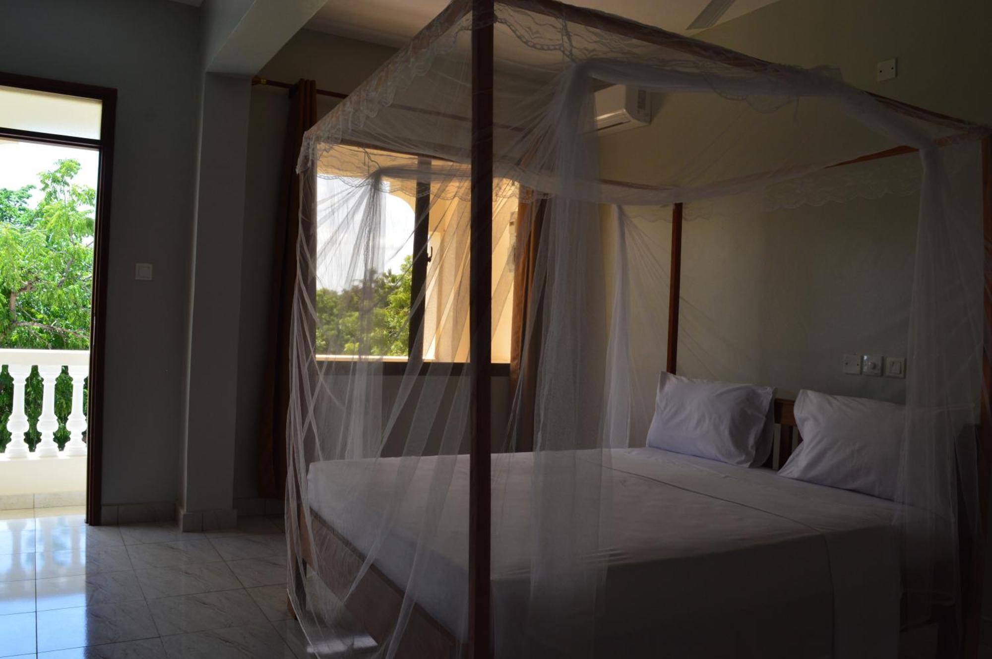 Hotel Tiffany Mombasa Extérieur photo